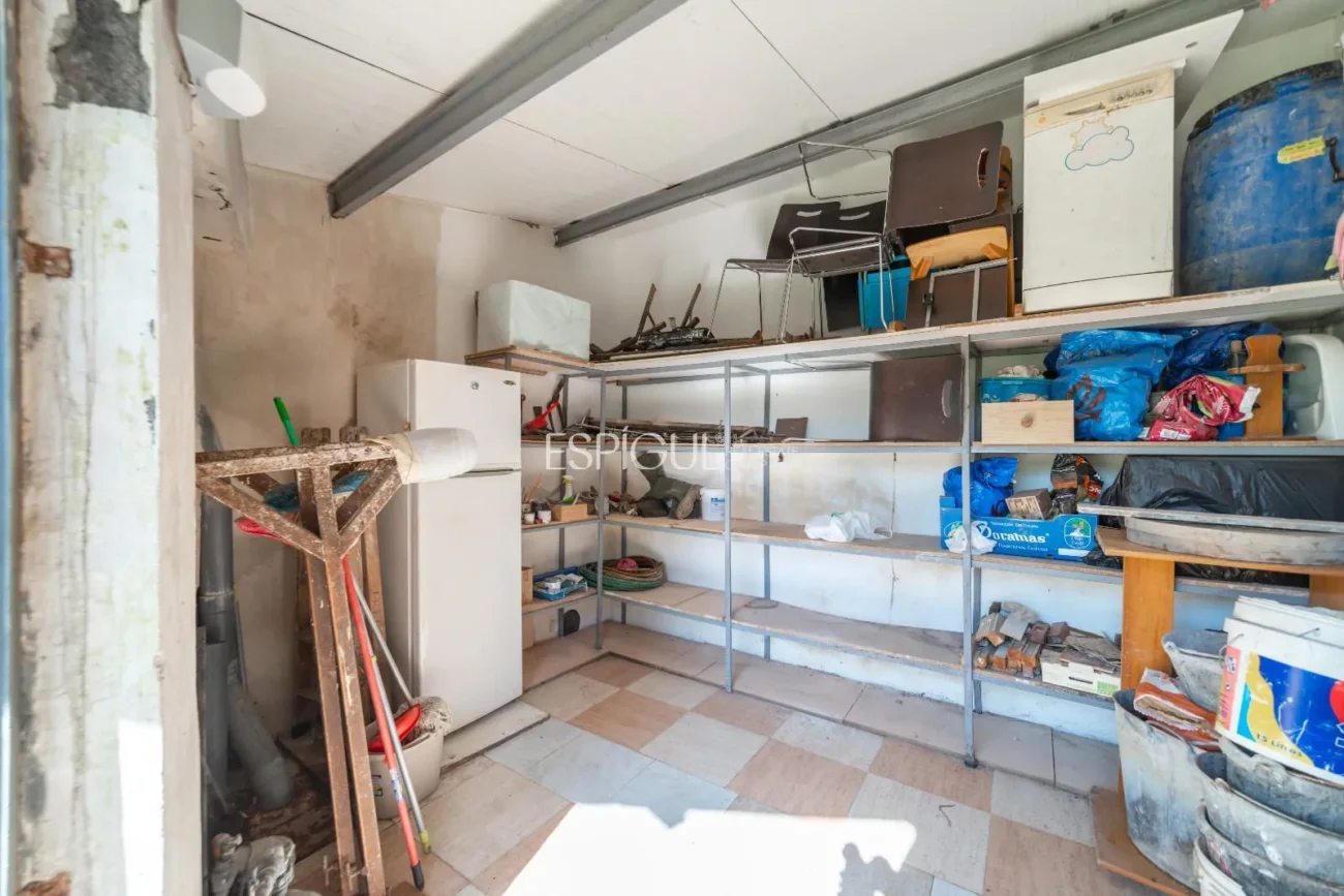 Casa amb jardí al barri de Sant Daniel de Girona