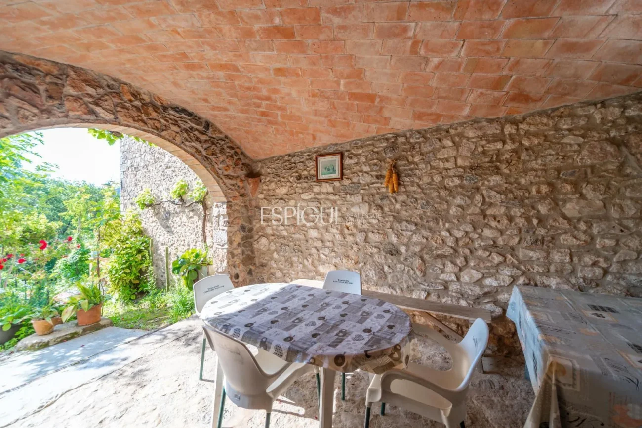Casa amb jardí al barri de Sant Daniel de Girona