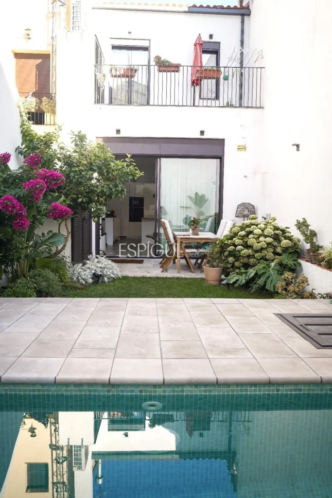 Maison avec piscine et place de parking au centre de Mataró