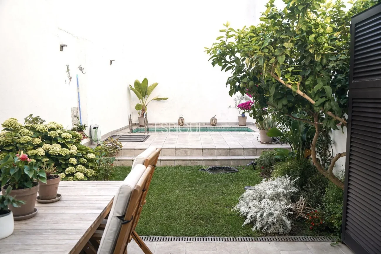 Maison avec piscine et place de parking au centre de Mataró