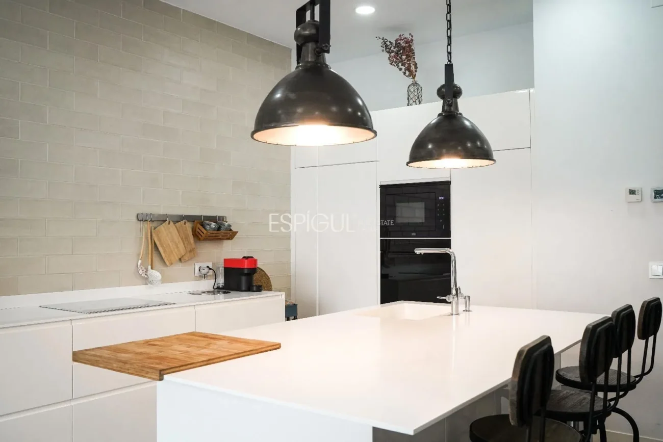 Maison avec piscine et place de parking au centre de Mataró