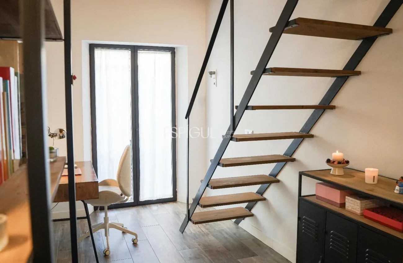 Maison avec piscine et place de parking au centre de Mataró