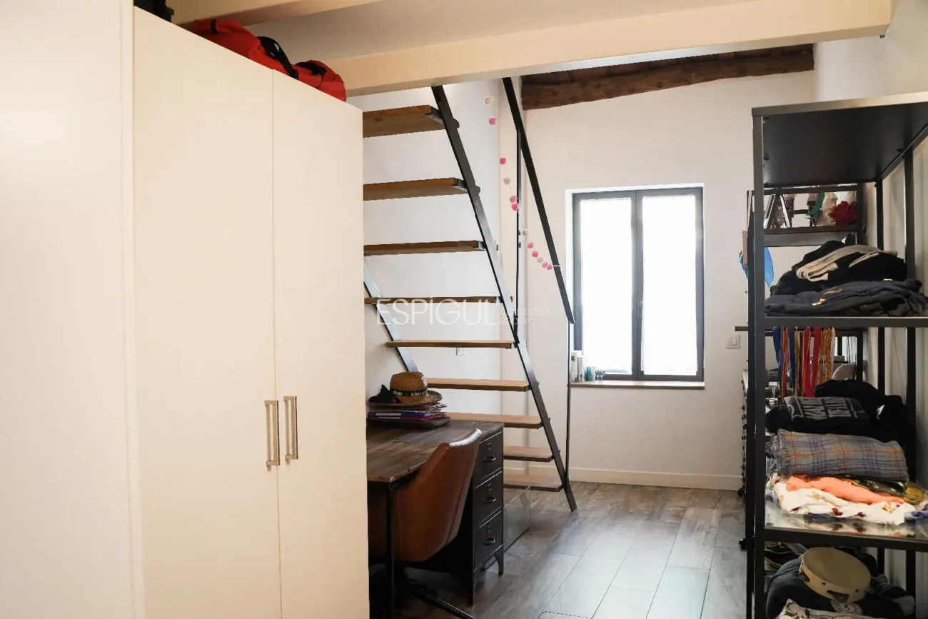 Maison avec piscine et place de parking au centre de Mataró