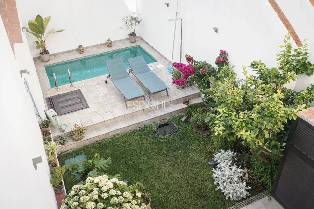 Maison avec piscine et place de parking au centre de Mataró