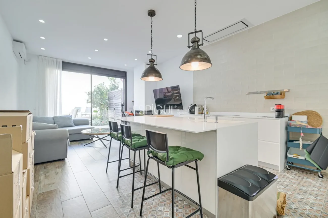 Casa amb piscina i plaça d’aparcament al centre de Mataró