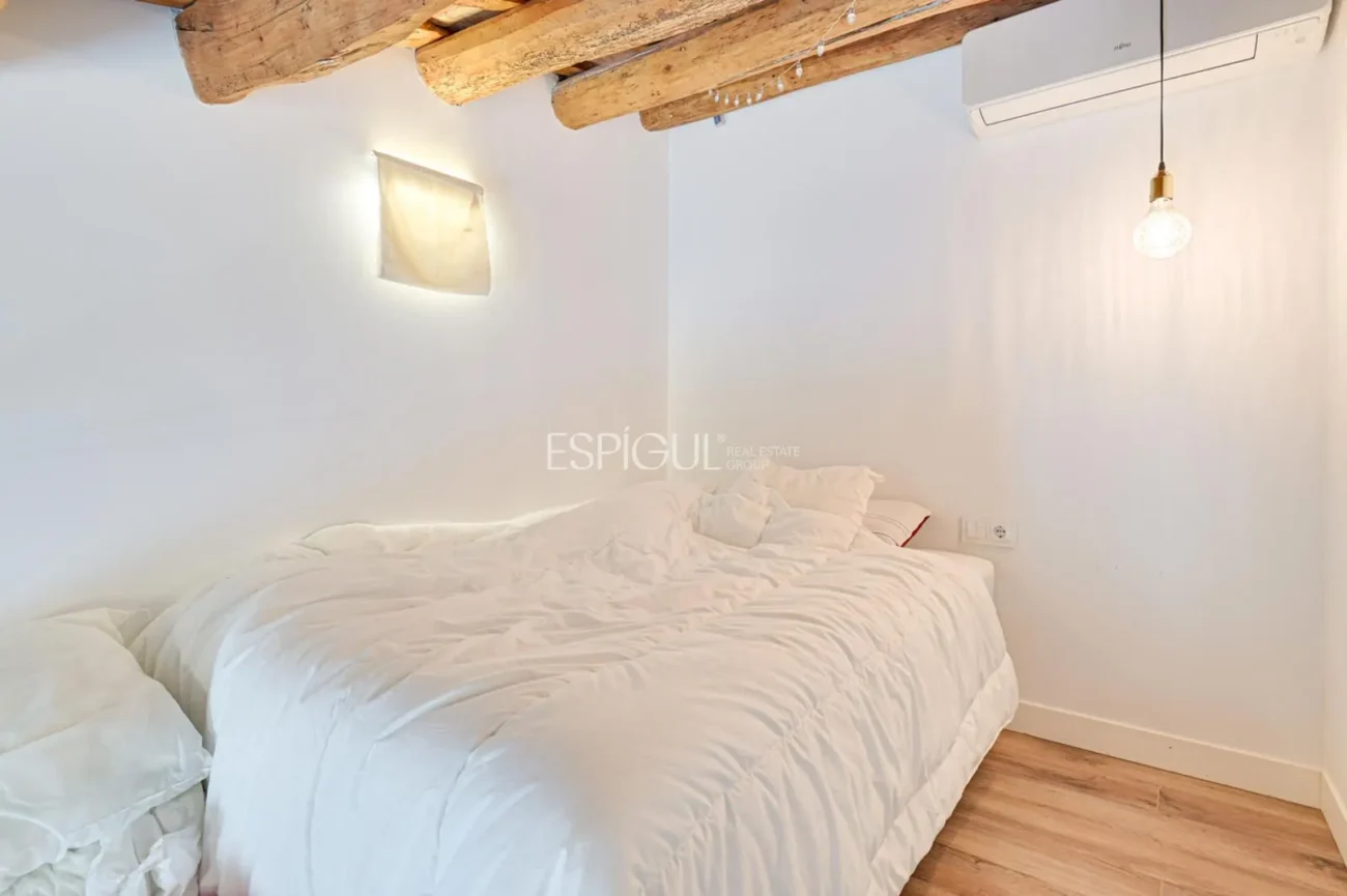 Casa amb piscina i plaça d’aparcament al centre de Mataró