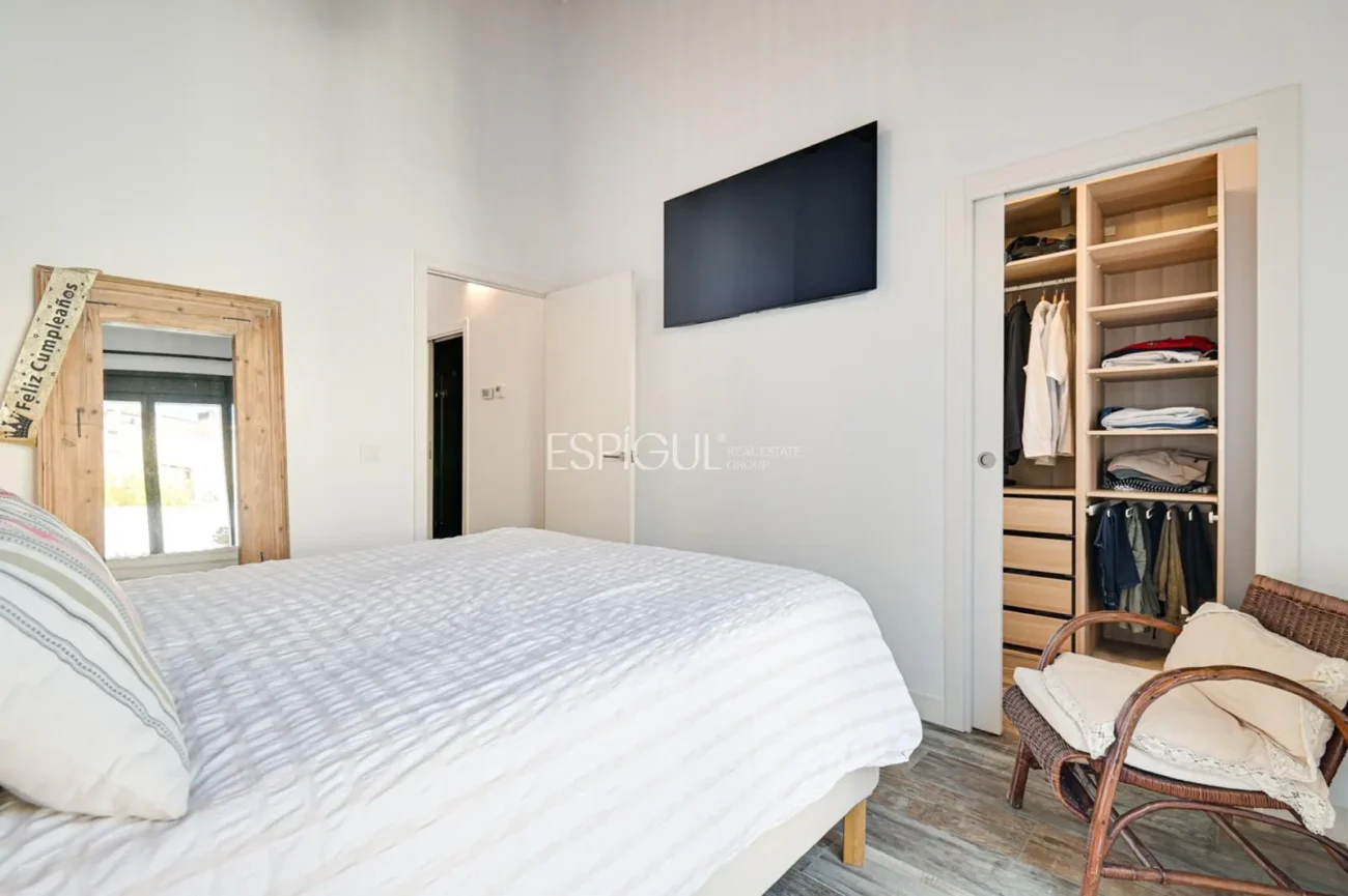 Casa amb piscina i plaça d’aparcament al centre de Mataró