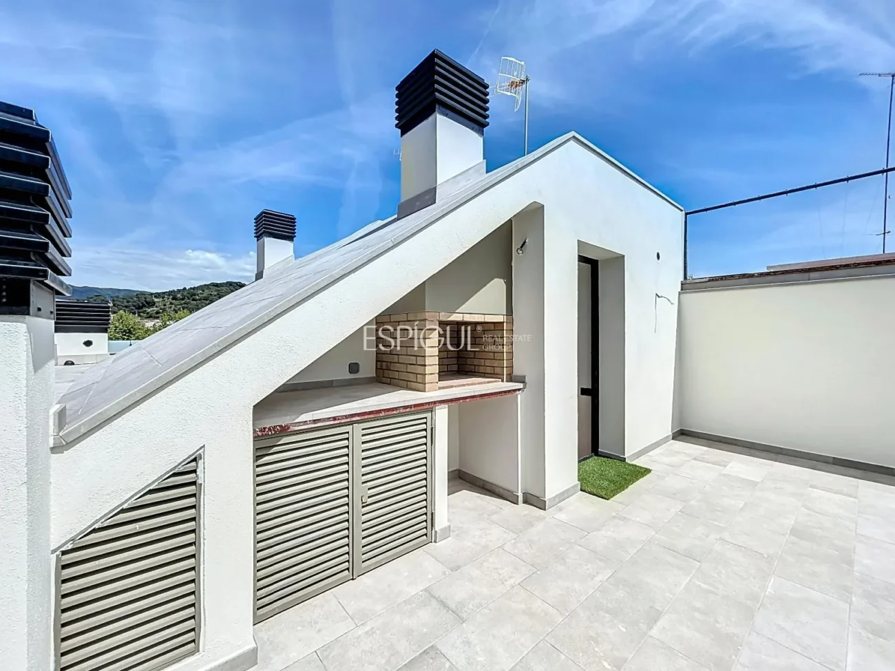 Neubauhaus im Zentrum von Arenys de Munt mit Terrasse, Aufzug und hochwertiger Ausstattung