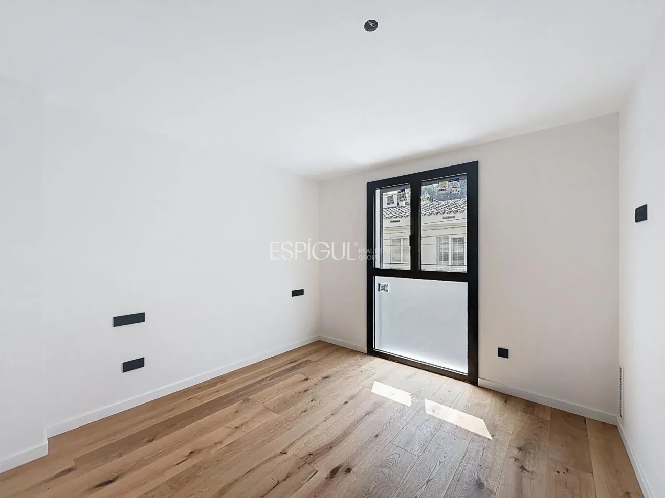 Neubauhaus im Zentrum von Arenys de Munt mit Terrasse, Aufzug und hochwertiger Ausstattung