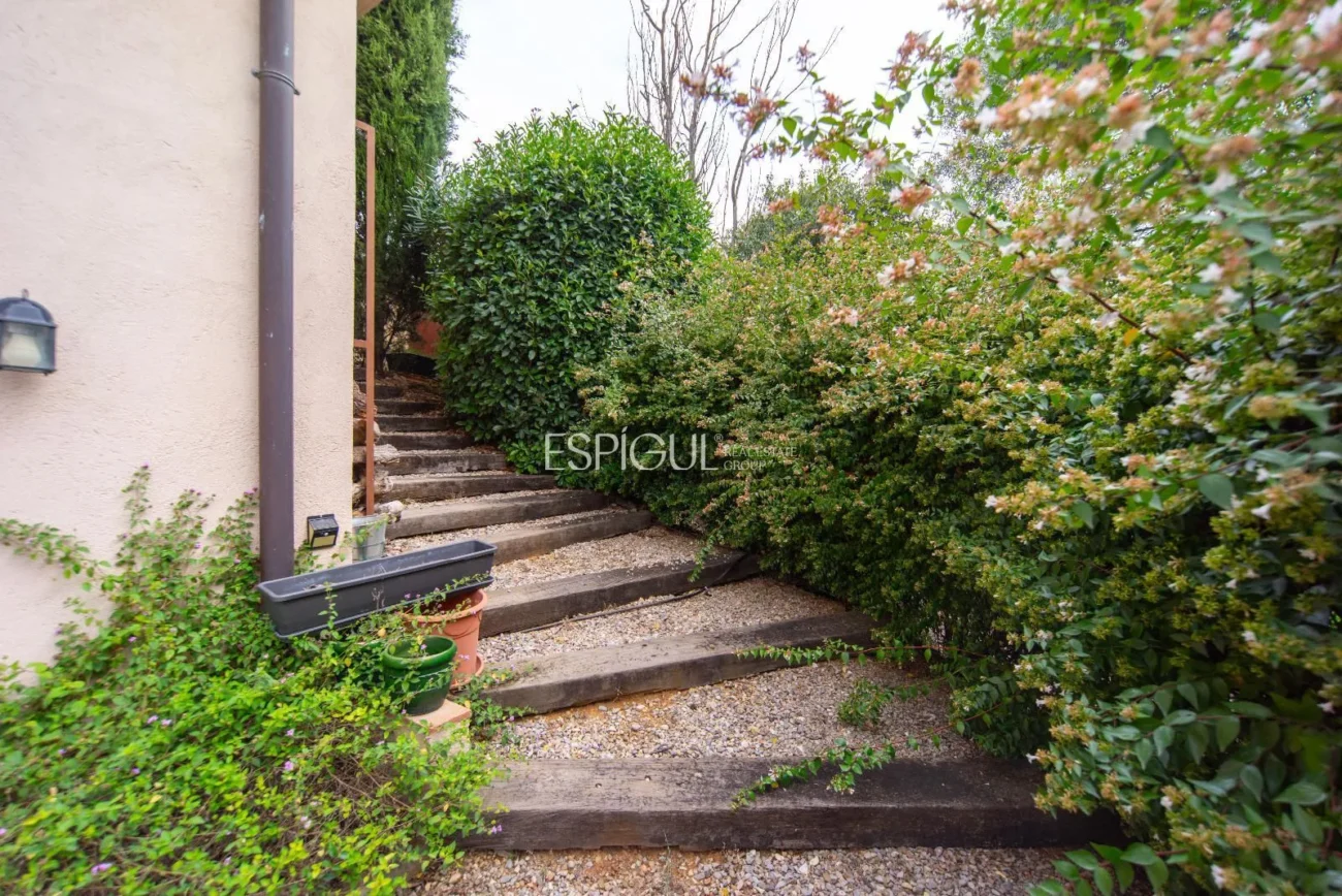 Casa de pueblo en Palol de Revardit