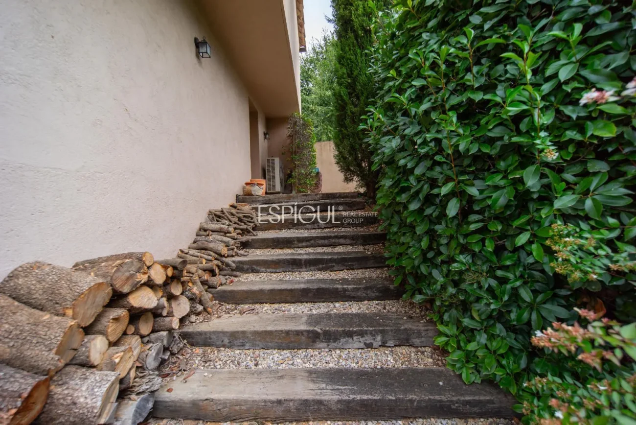 Casa de pueblo en Palol de Revardit