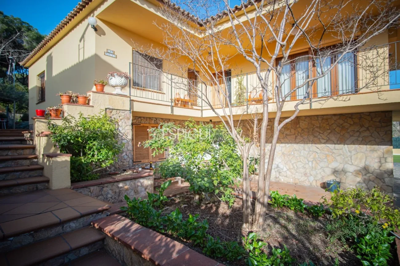 House for Sale in Fanals