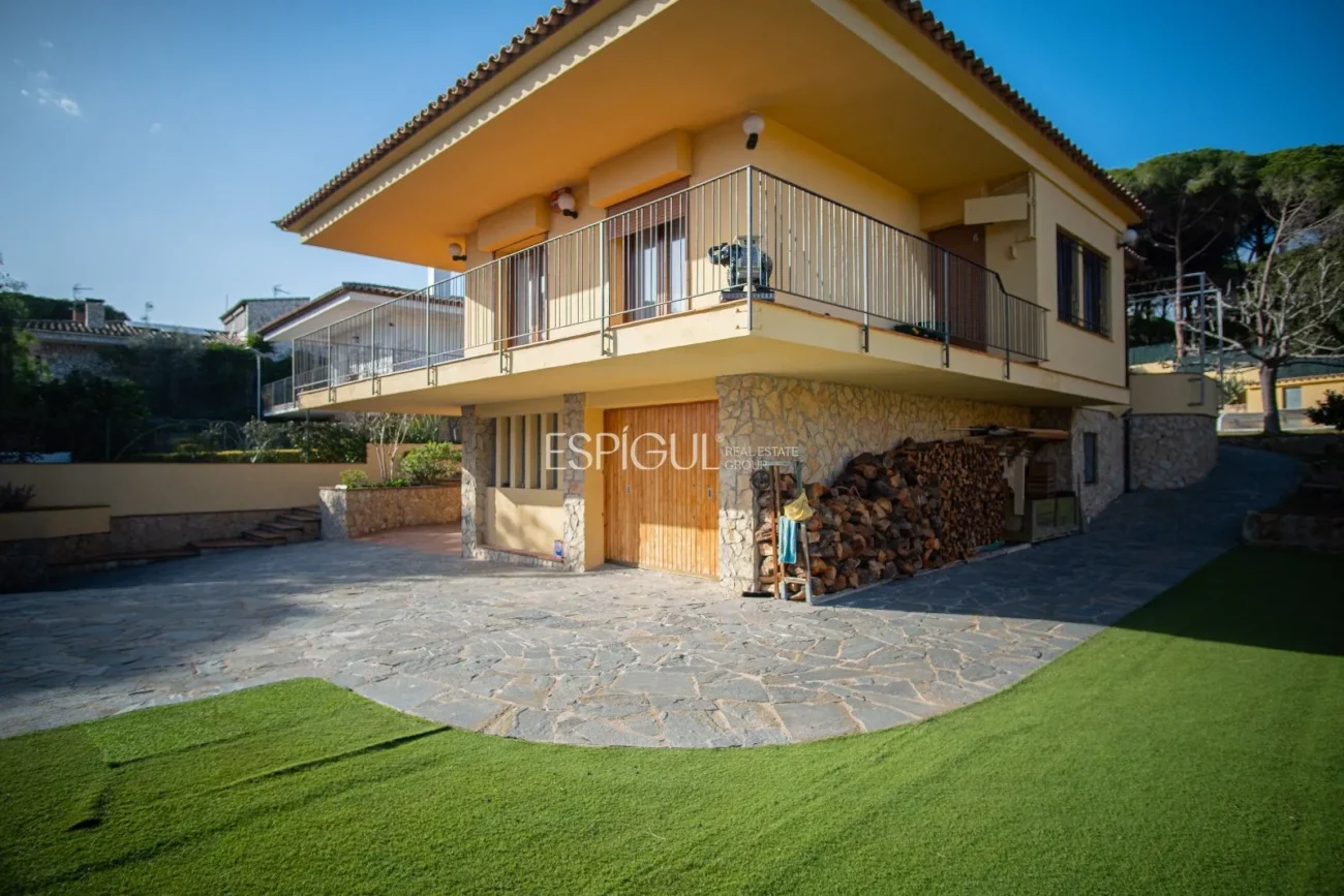 House for Sale in Fanals