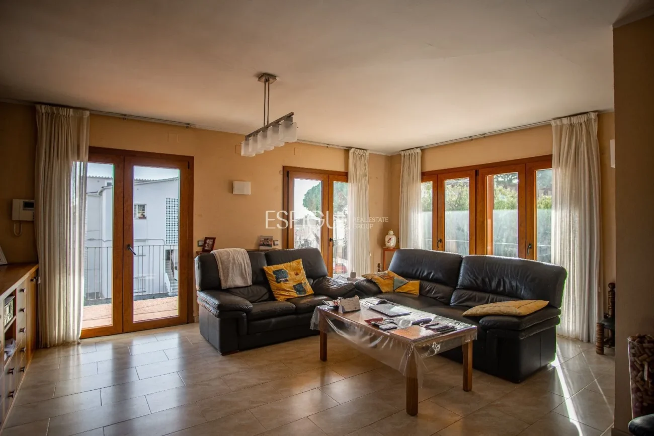 Haus zu verkaufen in Fanals