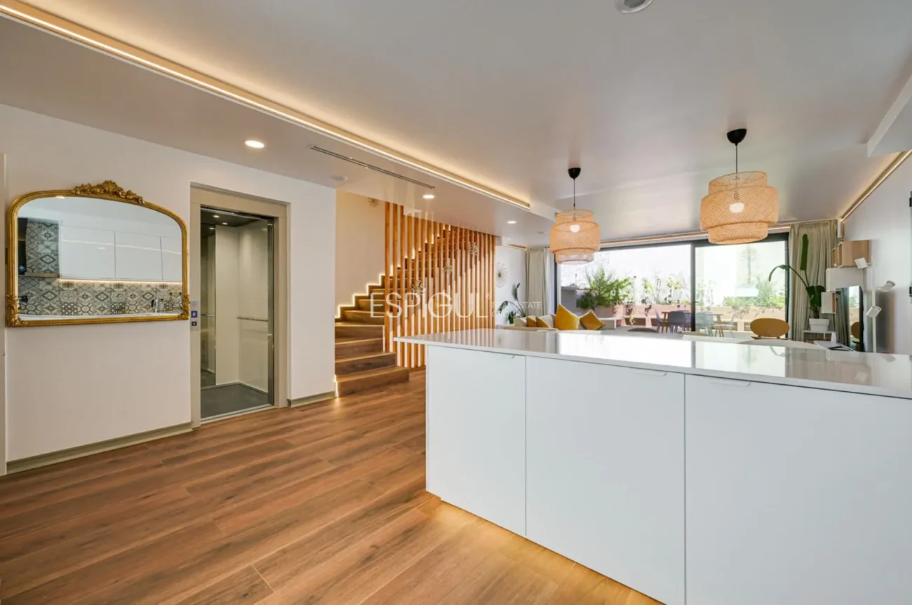 Casa pareada de obra nueva con vistas al mar en Montgat