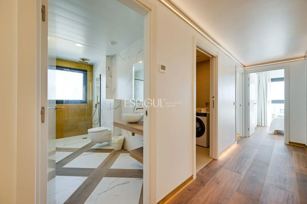 Casa pareada de obra nueva con vistas al mar en Montgat