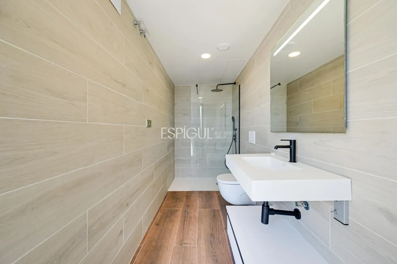 Casa pareada de obra nueva con vistas al mar en Montgat