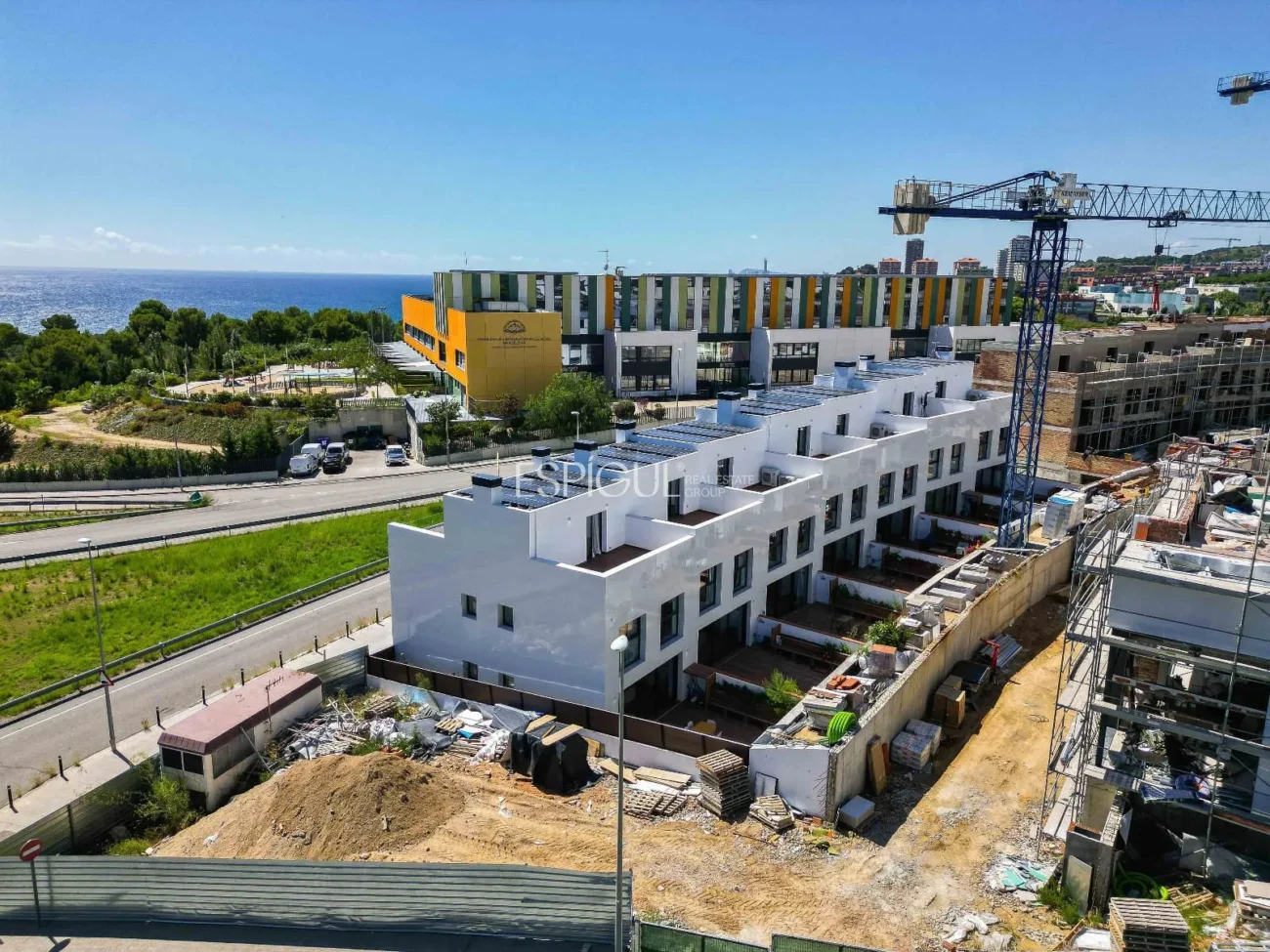 Casa pareada de obra nueva con vistas al mar en Montgat
