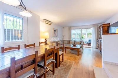 Casa pareada en venta en Arxiu al lado estación