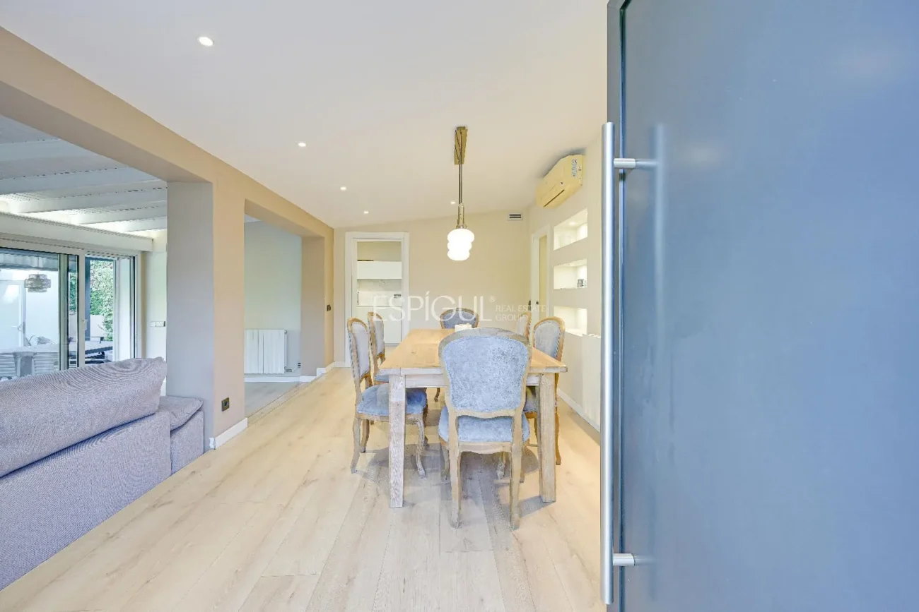 Casa unifamiliar con piscina en Mirasol, Sant Cugat del Vallès