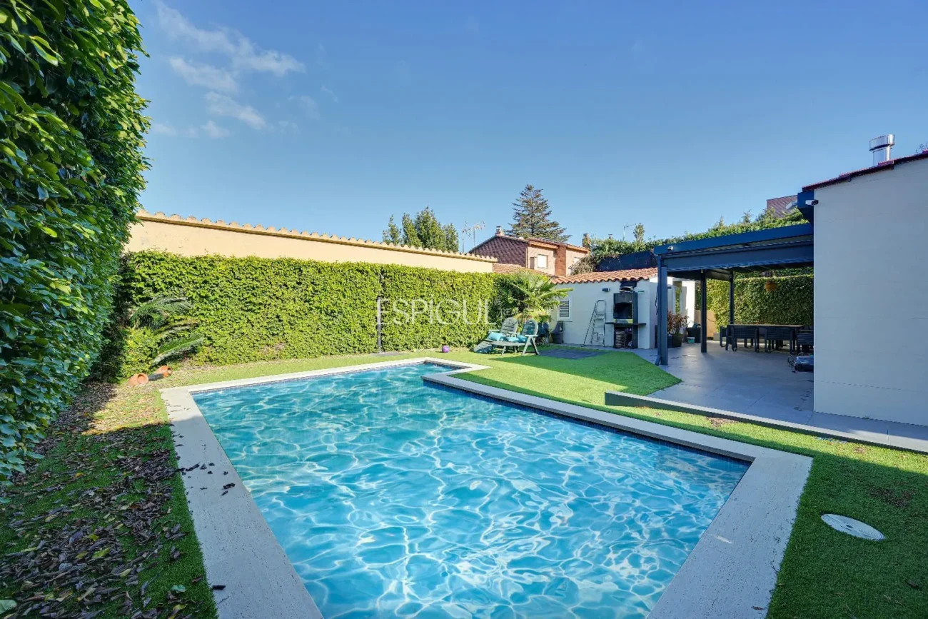 Casa unifamiliar con piscina en Mirasol, Sant Cugat del Vallès