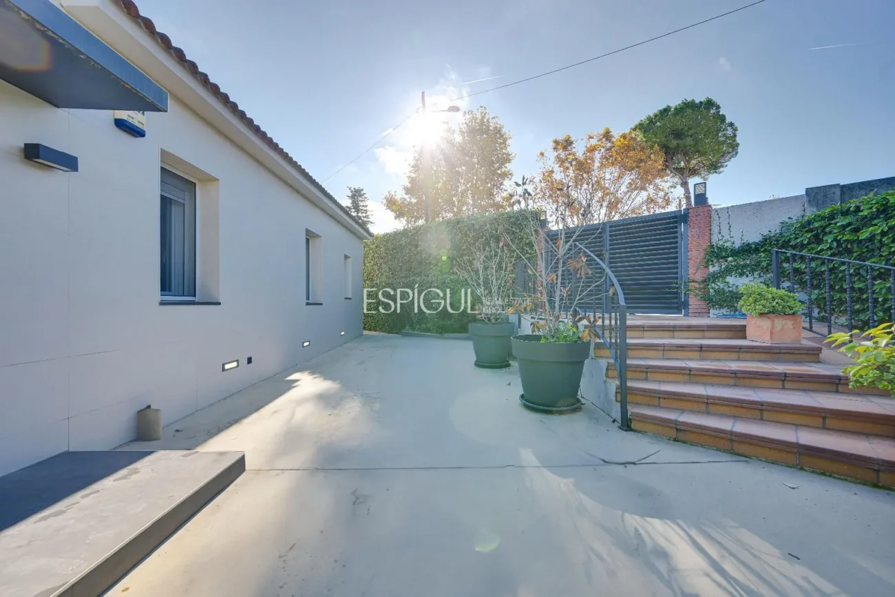 Casa unifamiliar con piscina en Mirasol, Sant Cugat del Vallès