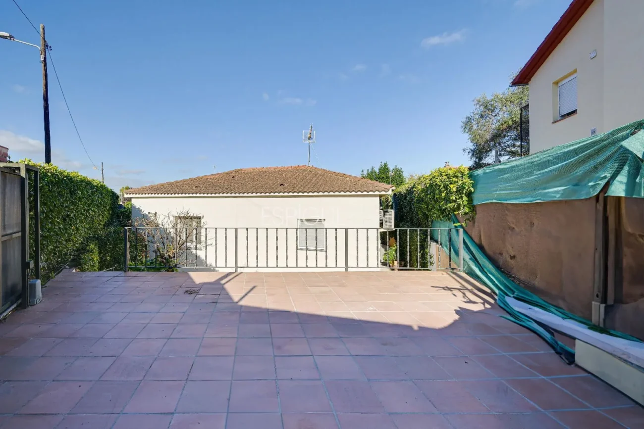 Casa unifamiliar con piscina en Mirasol, Sant Cugat del Vallès