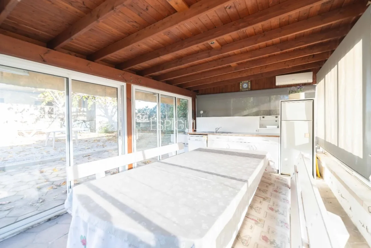 Casa Unifamiliar de 339 m² en Zona Tranquila de Banyoles