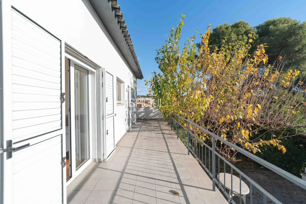 Casa Unifamiliar de 339 m² en Zona Tranquila de Banyoles
