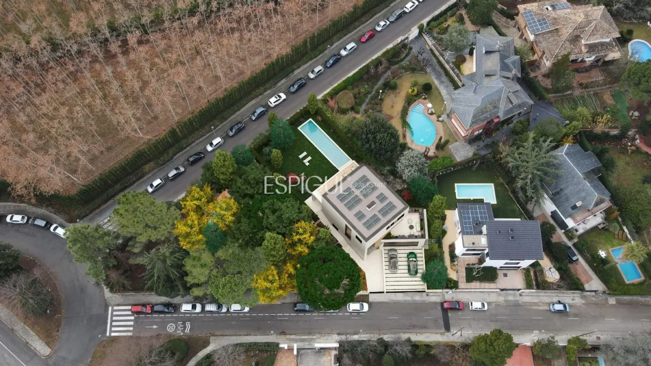 Chalet de obra nueva en Valldoreix