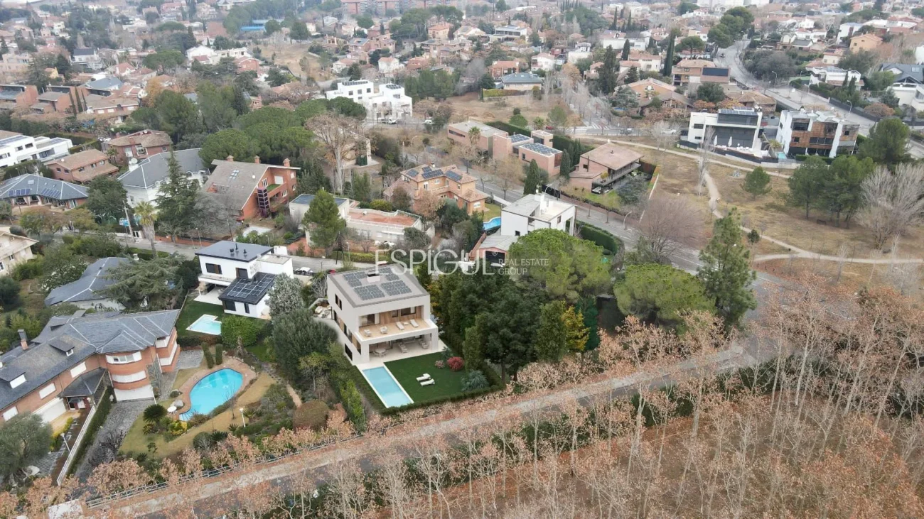 Chalet de obra nueva en Valldoreix