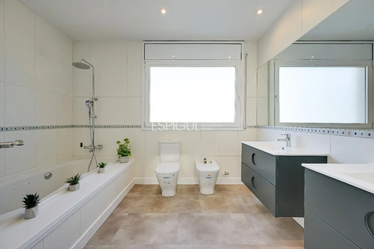 Chalet independiente con piscina en Valldoreix