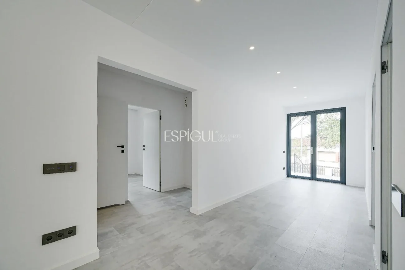 Confort y diseño en Llagostera – Vivienda de obra nueva de una planta