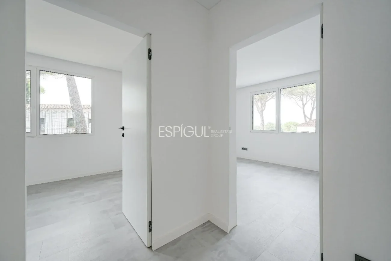 Confort y diseño en Llagostera – Vivienda de obra nueva de una planta