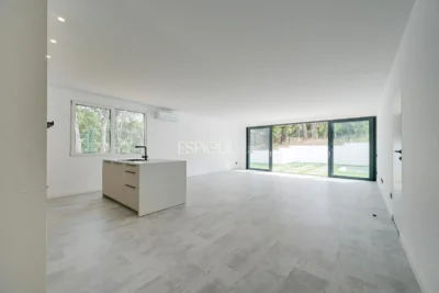 Confort y diseño en Llagostera – Vivienda de obra nueva de una planta