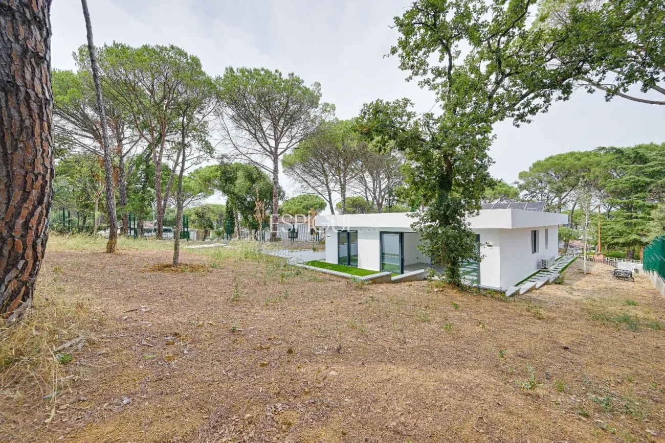 Confort y diseño en Llagostera – Vivienda de obra nueva de una planta