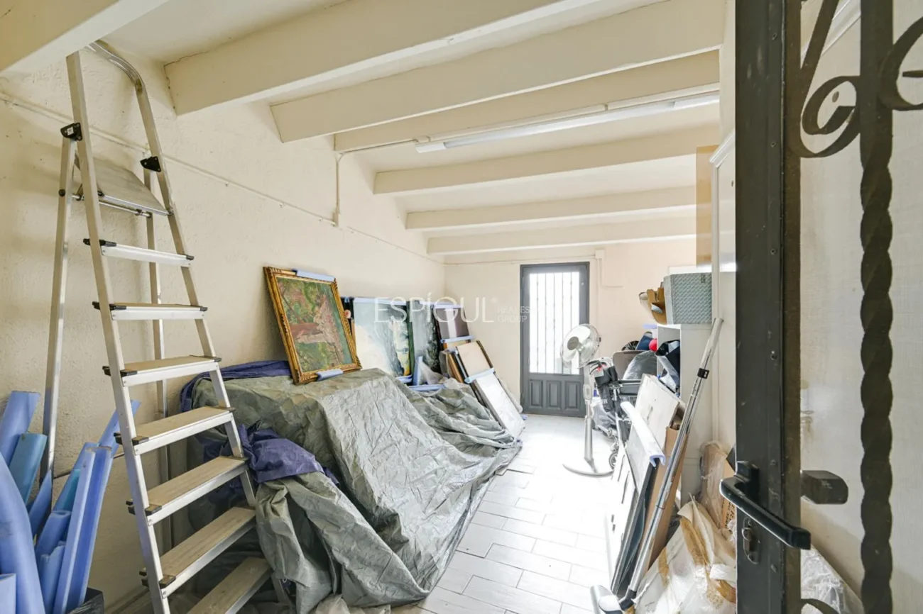 Elegancia, espacio y ubicación premium: Casa única en Ocata