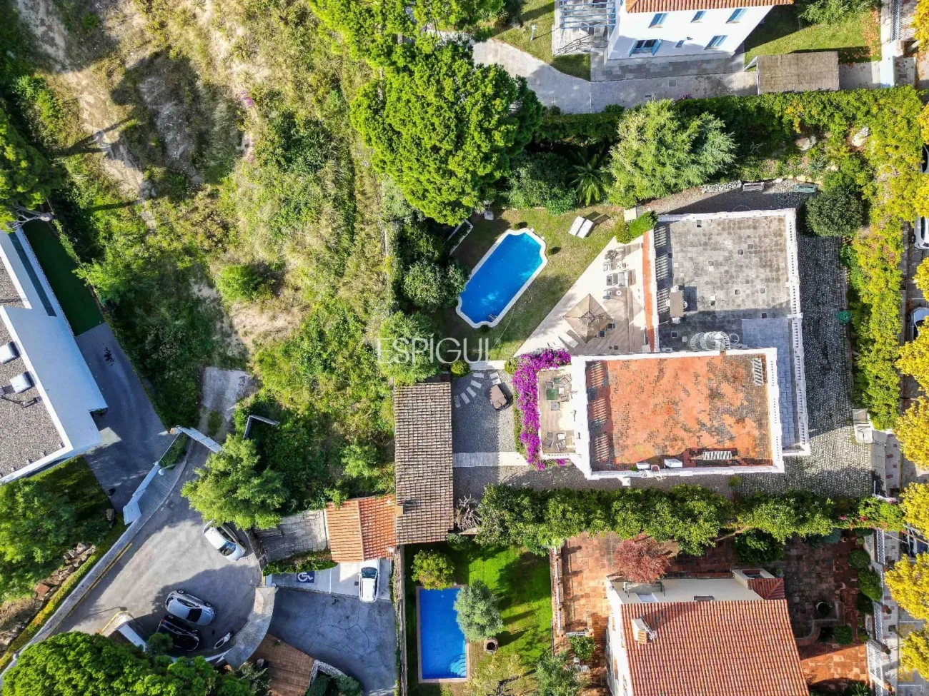 Elegancia, espacio y ubicación premium: Casa única en Ocata