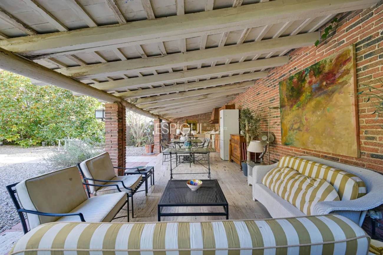 Elegancia, espacio y ubicación premium: Casa única en Ocata