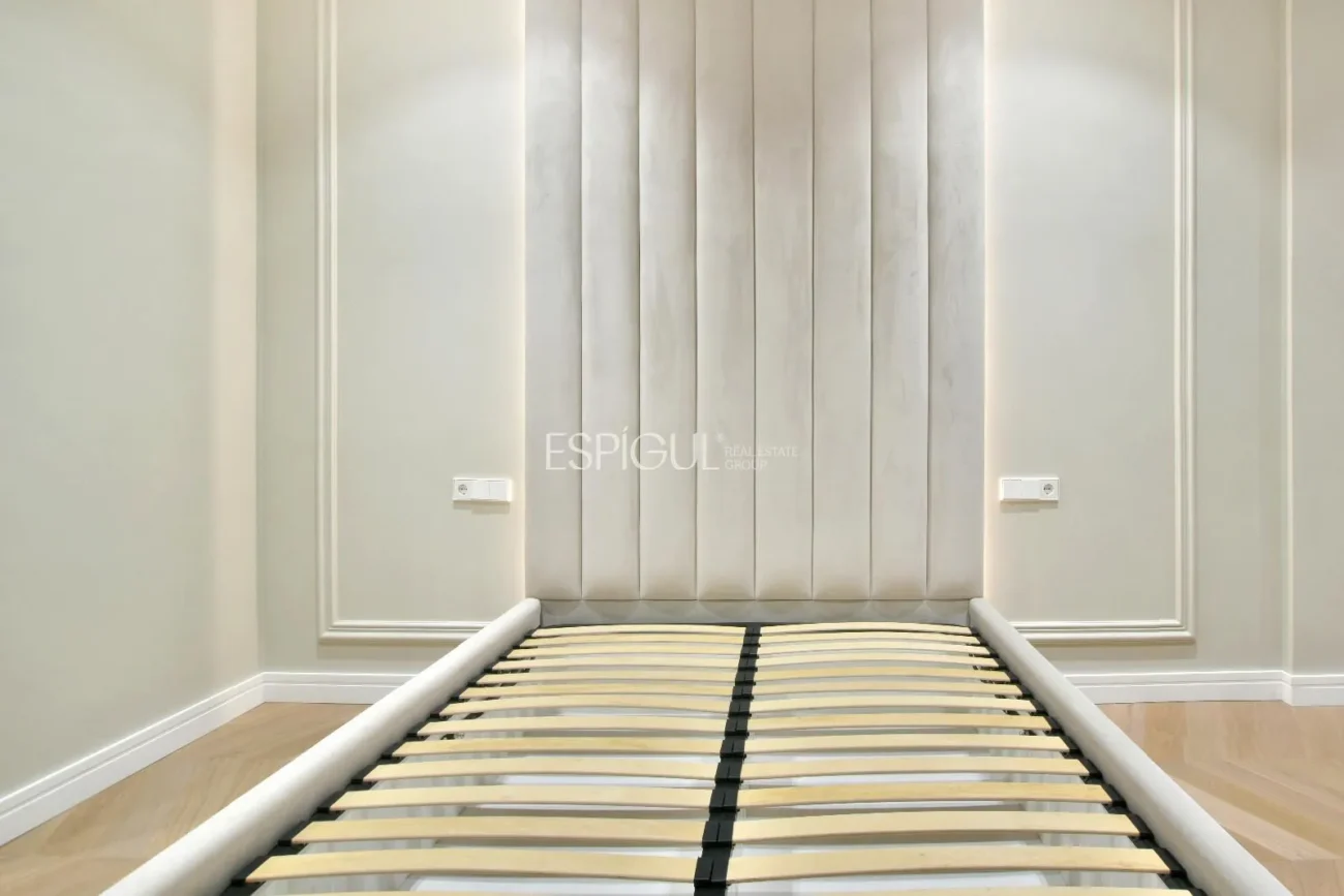 Elegante piso en venta recién reformado junto a Passeig de Sant Joan, Barcelona