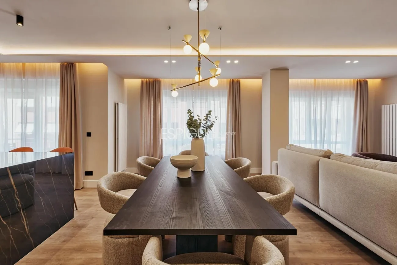 Elegante piso reformado en Calle General Díaz Porlier, Lista