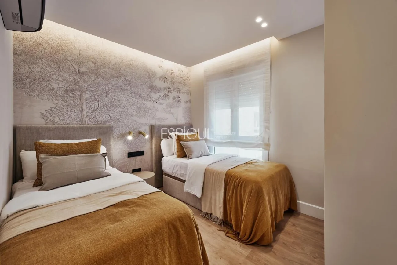 Élégant appartement rénové dans la Calle General Díaz Porlier, Lista