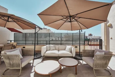 Encantador ático reformado en la sexta planta exterior de Calle Espartinas