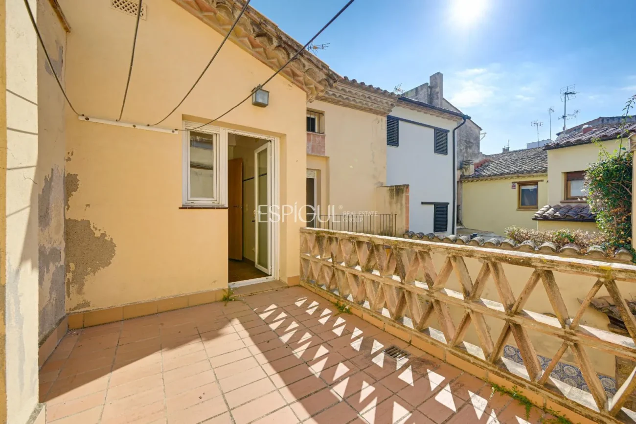 Encantadora casa de pueblo a pocos pasos del mar en Sant Feliu de Guíxols