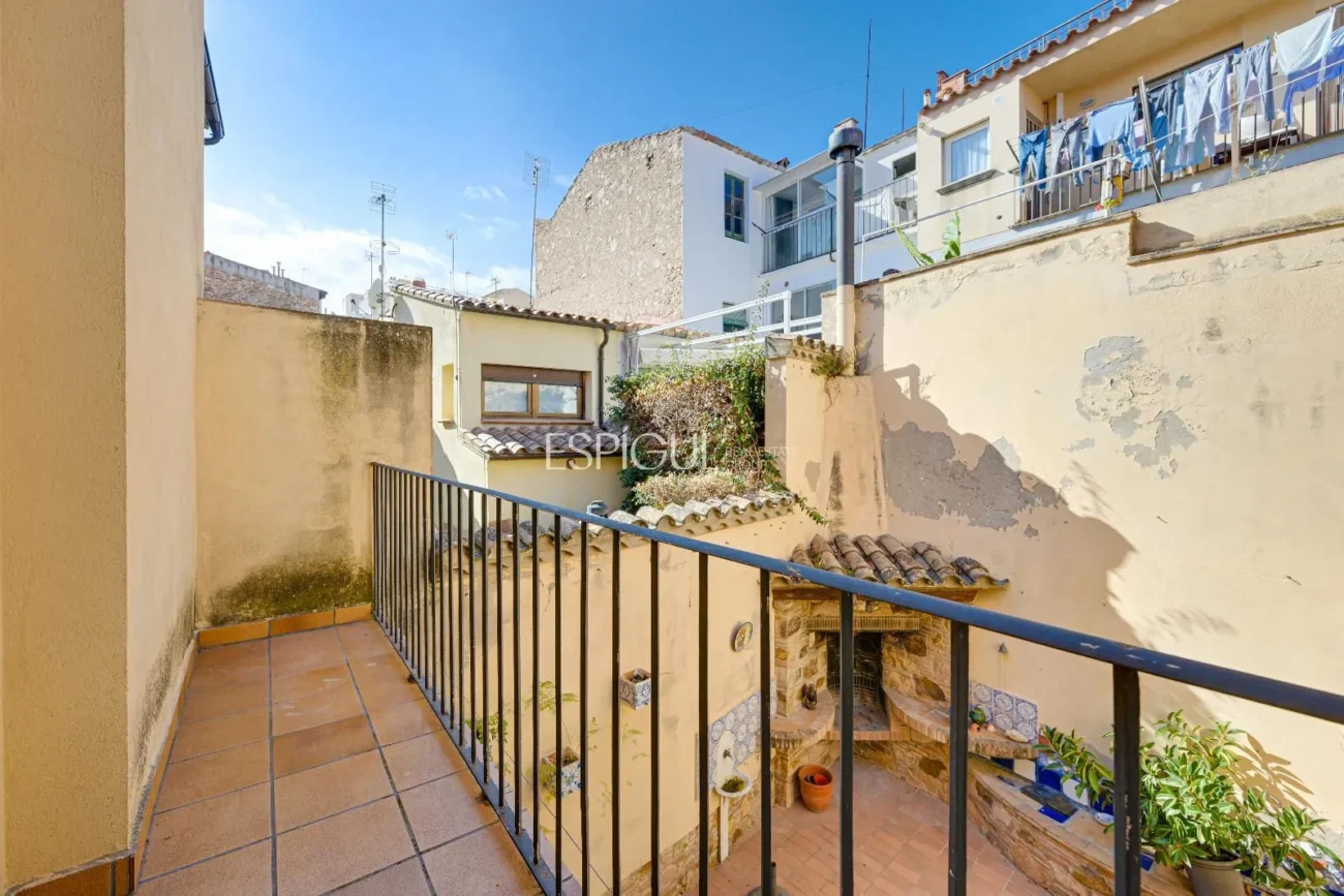Encantadora casa de pueblo a pocos pasos del mar en Sant Feliu de Guíxols