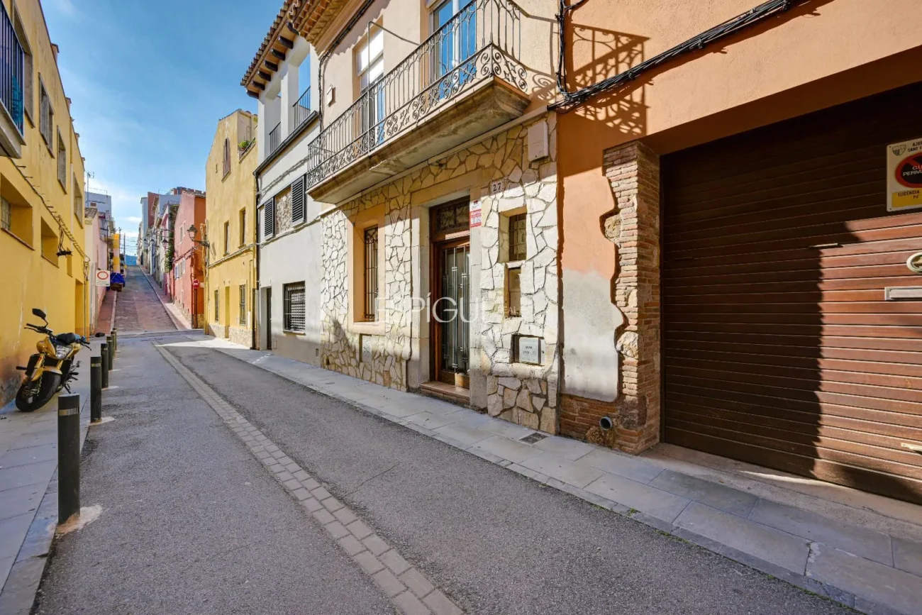 Encantadora casa de pueblo a pocos pasos del mar en Sant Feliu de Guíxols