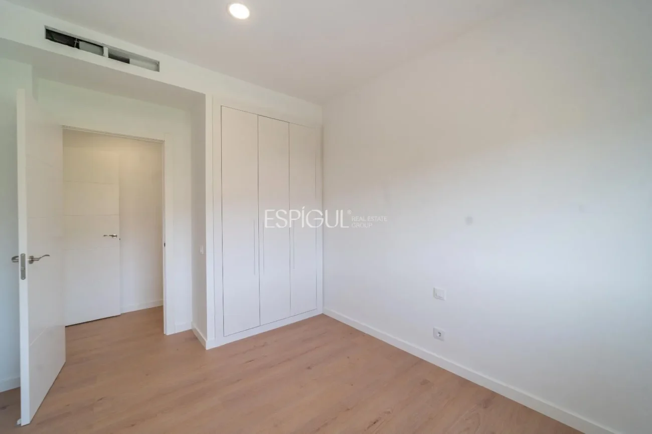 Espectacular casa en Alella, totalmente actualizada en 2025, con ascensor y piscina.