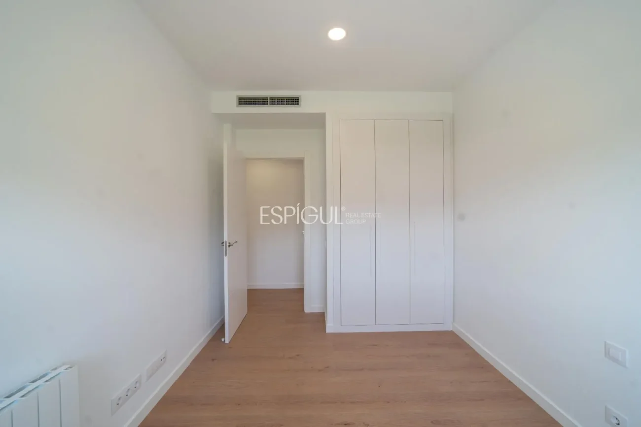 Espectacular casa en Alella, totalmente actualizada en 2025, con ascensor y piscina.