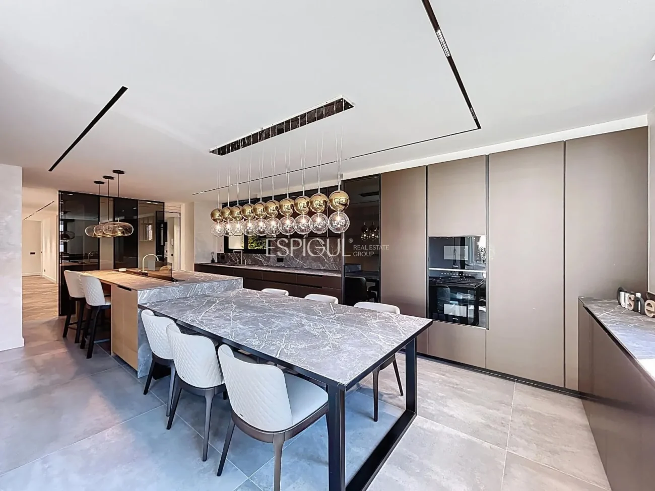 Espectacular piso de diseño en Via Augusta