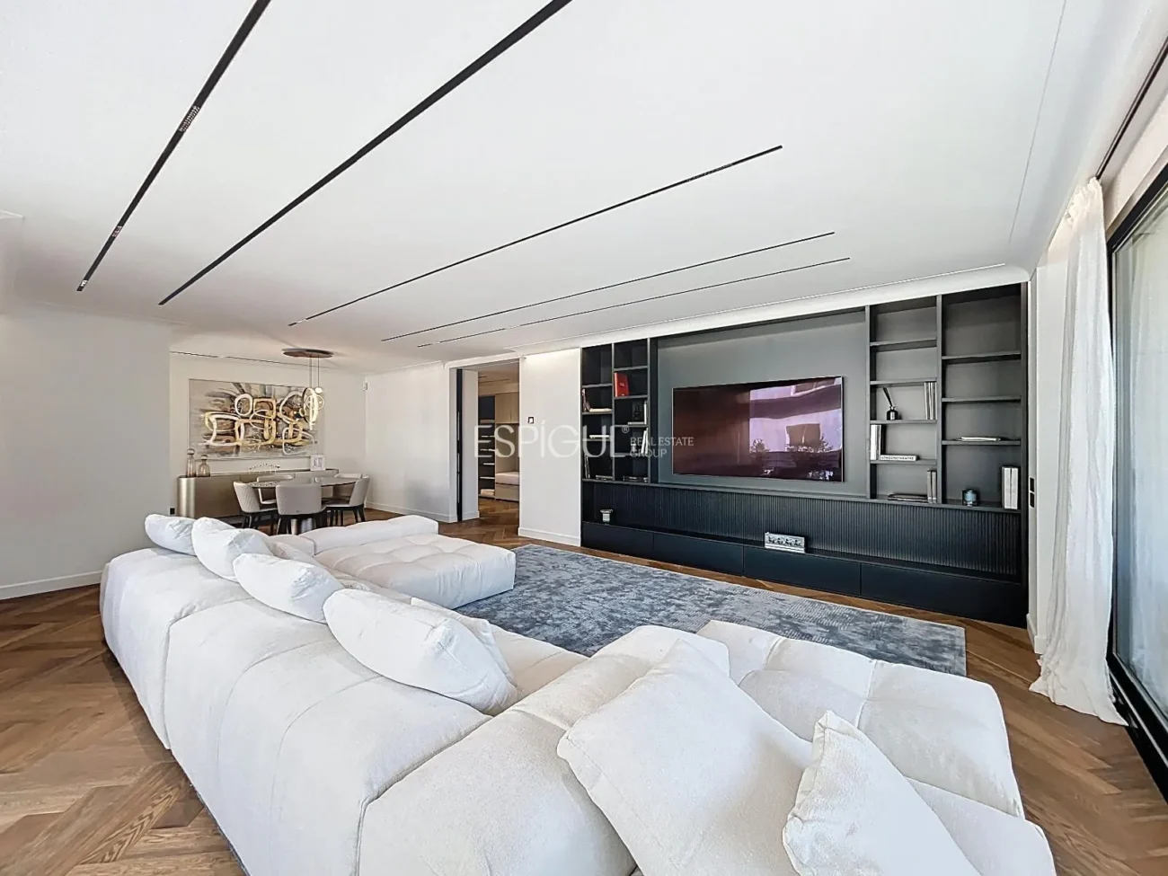 Espectacular piso de diseño en Via Augusta